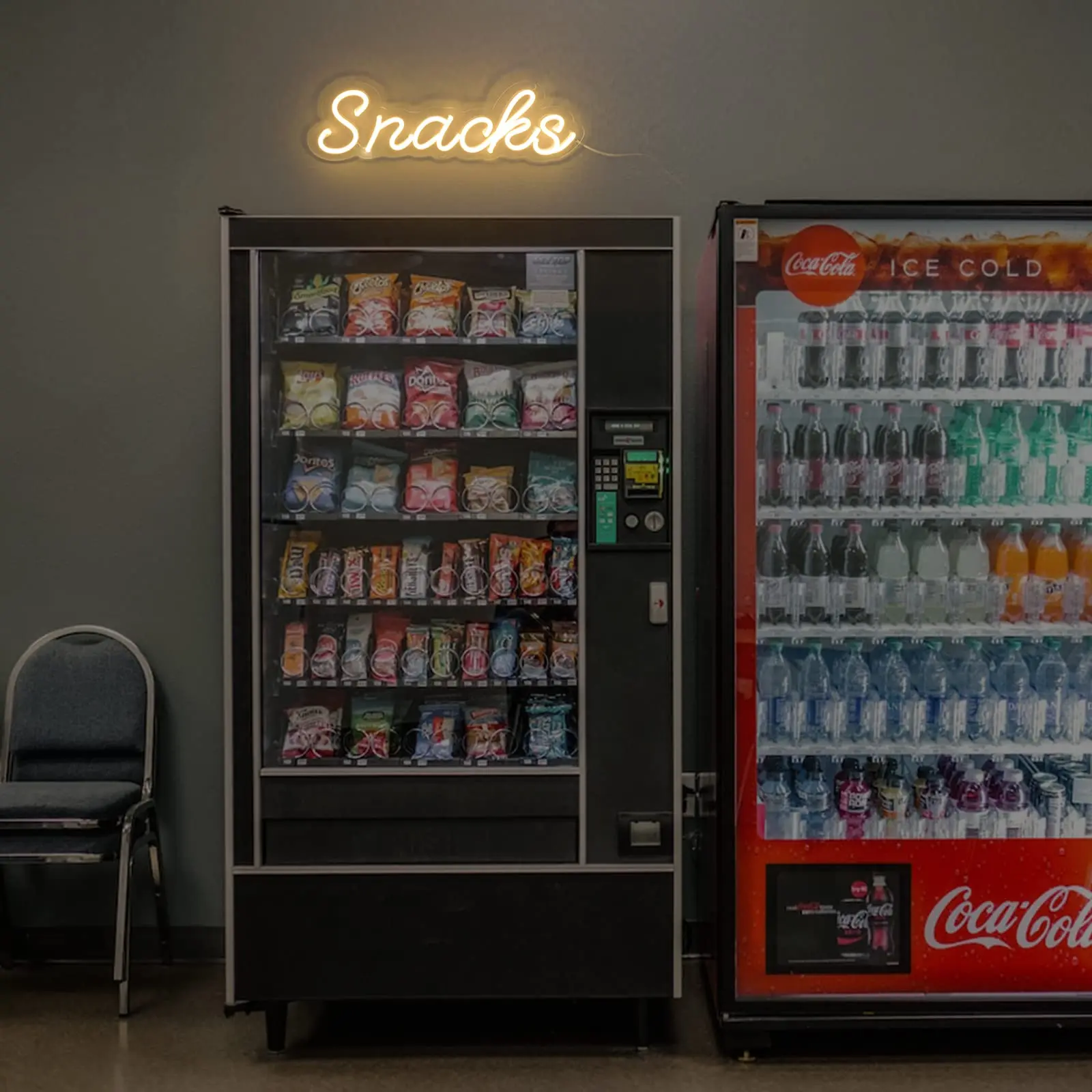 Snacks Neon Sign, Snack Bar Sign Art Wall Decor,  Warm White Snacks Neon Light Sign, for Cake Candy Shop Snack Stall