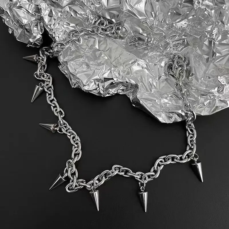 Collar de Acero Inoxidable Estilo Punk para Hombre, Gargantilla Cool Hip Hop Rock con Diseño Trenzado, Ideal para Fiestas y San Valentín