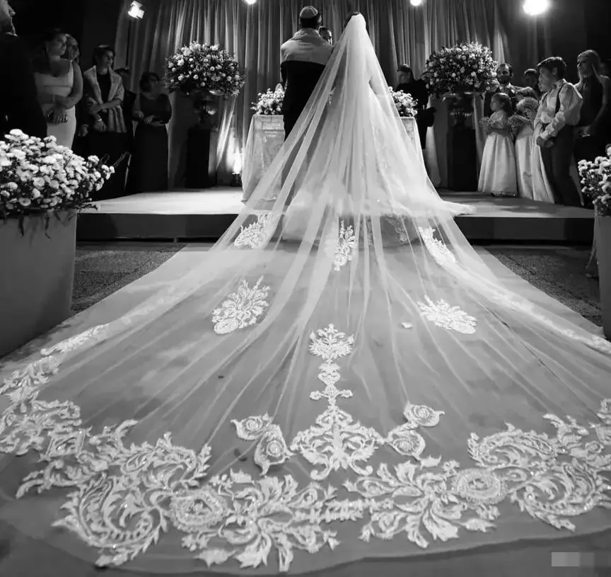 

New Women Custom Wedding Lace Appliqued Veils Long Cathedral White Ivory Length Bridal Accessories With Comb Veil