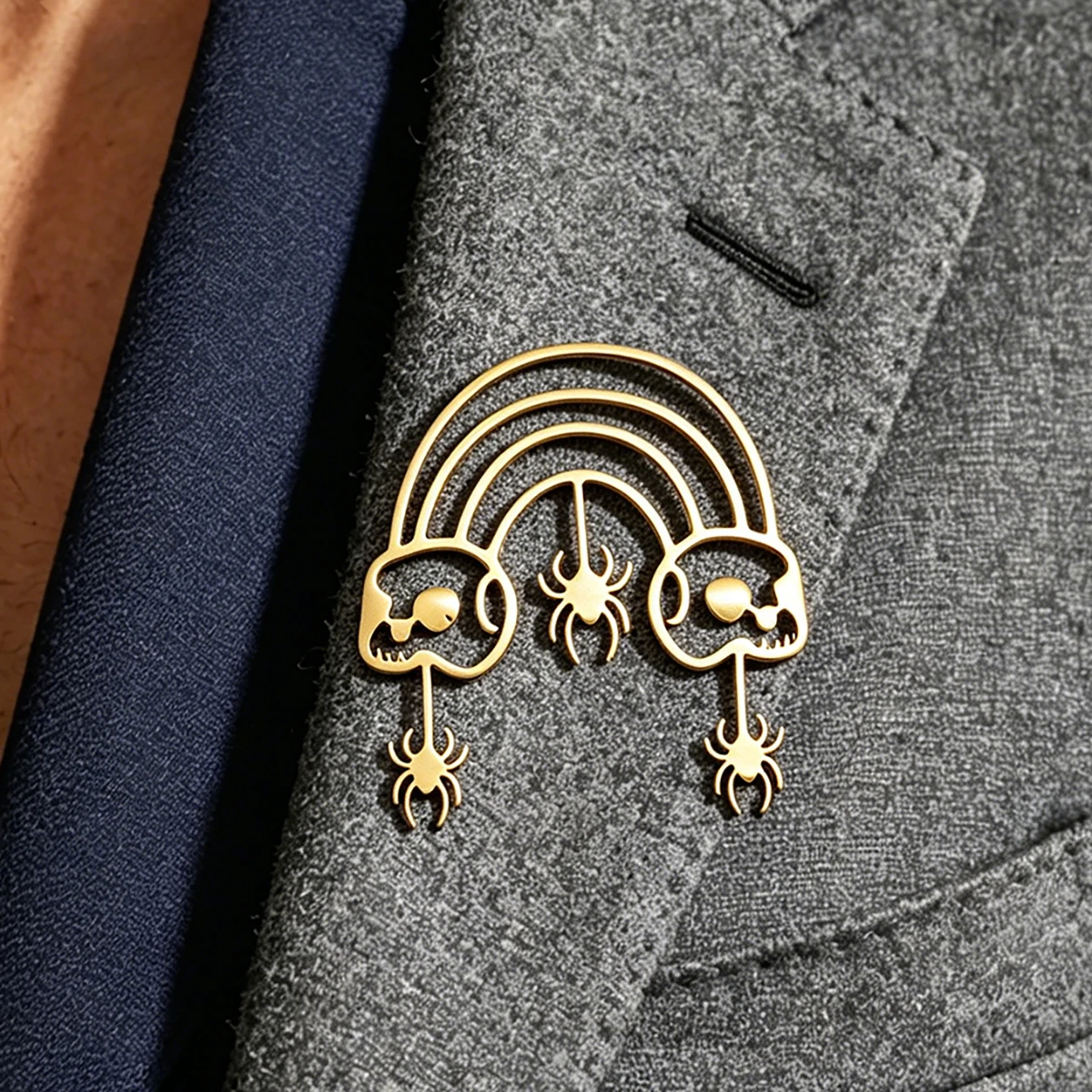 Punk Men’s Lapel Brooch Pin, Minimalist Skull Spider Rainbow Design, Stainless Steel Suit Jacket Accessory, Halloween Present
