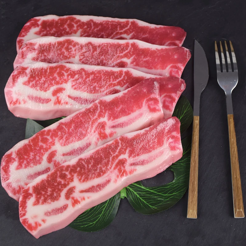 PVC الاصطناعي عالية محاكاة وهمية شرائح لحم البقر نماذج الغذاء للمطبخ الأطعمة الاصطناعية كوك نموذج نابض بالحياة اللحوم الدعامة المنزل ديكو #4