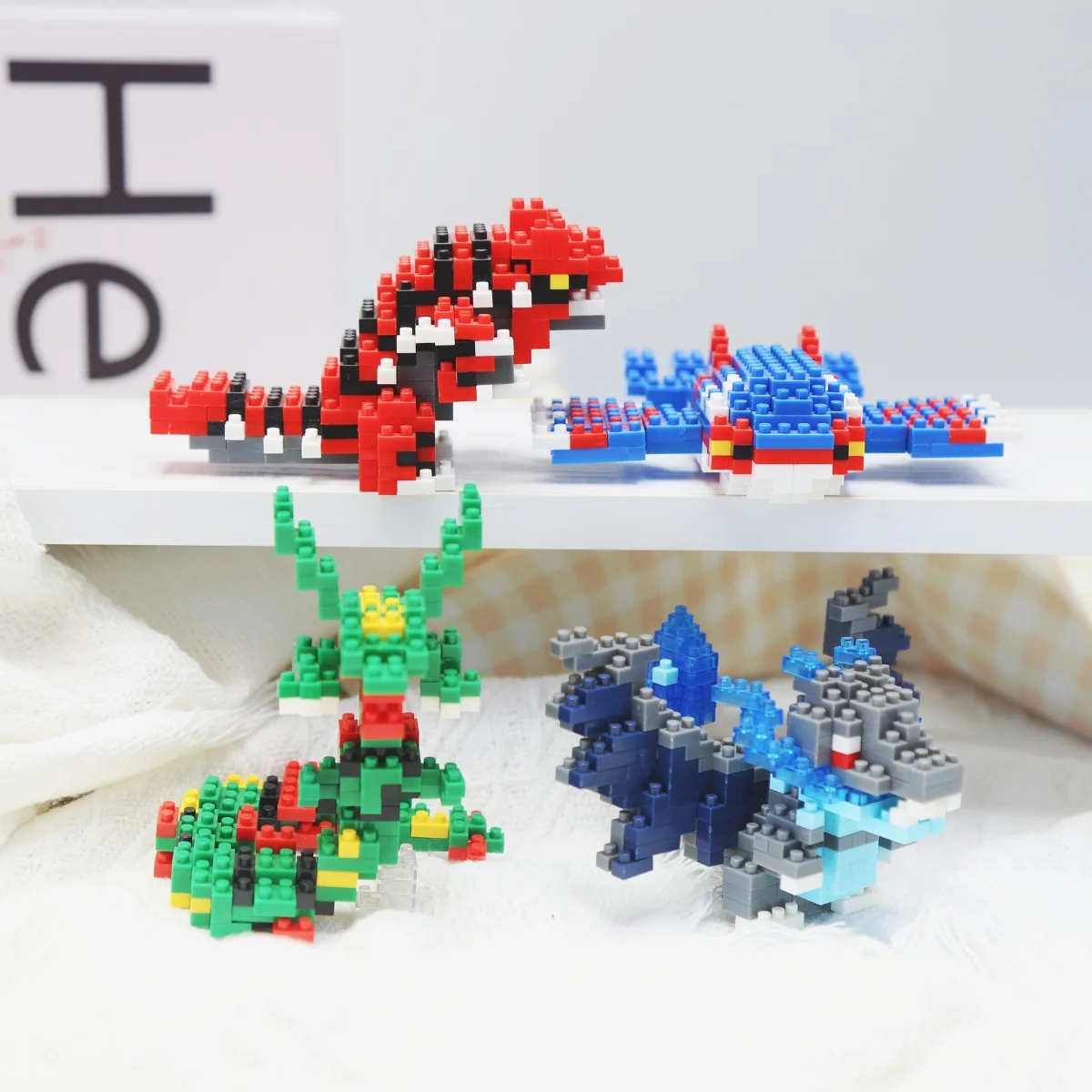 Pokemon-Bausteine Mewtwo Mikro-Maßstab-Modell Desktop-Dekoration HoOh für Gamer-Sammlung und Büroschreibtisch Lugia Zubehör DIY – Detail 3