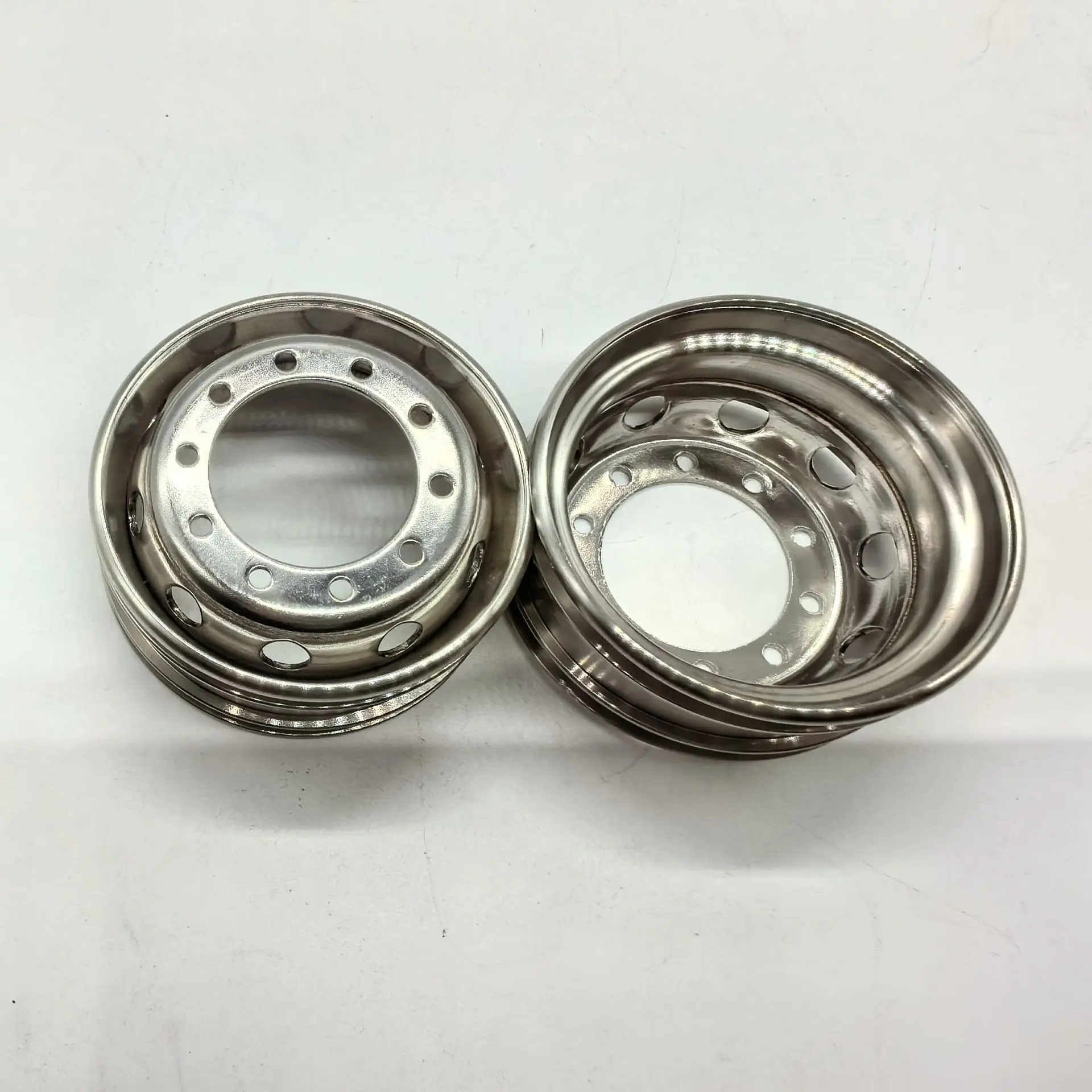 

Scaleclub RC 1/14 Tractor Mud Tractor Head Mud Head Upgraded Stainless Steel Wheel Hub Classic 10 Large Round Hole Edition DIY