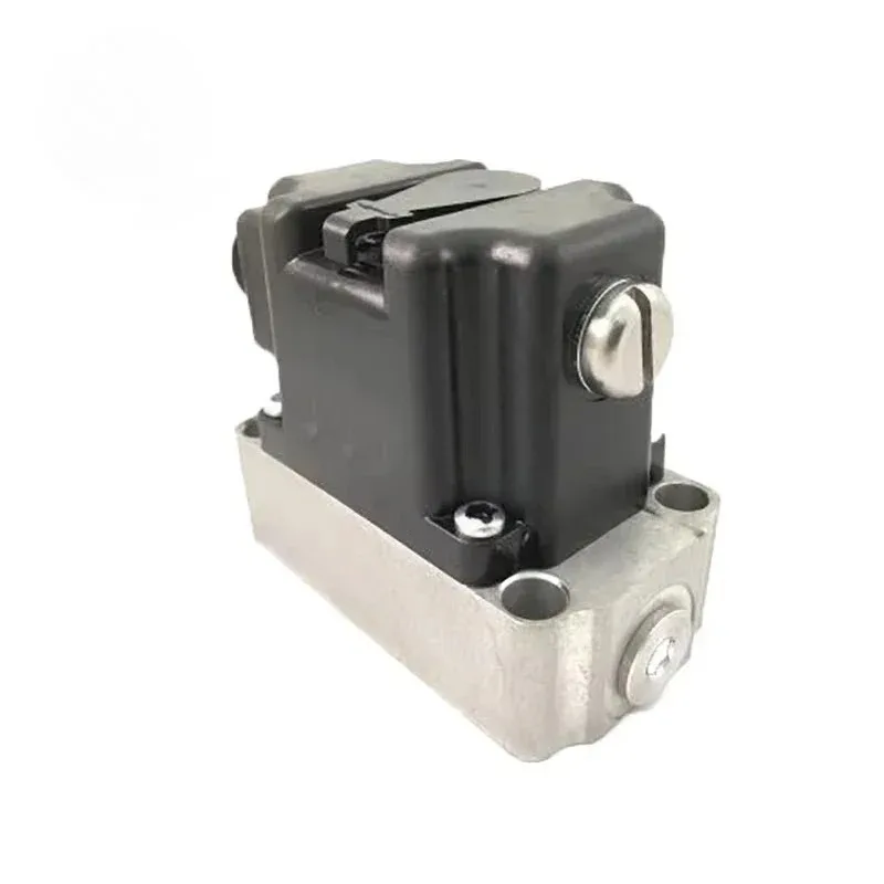 Proportional Control Valve PVHC32 PVHC16 Electrical Actuator 12V Hydraulic Valve PVG32 New Scenarios 11075254