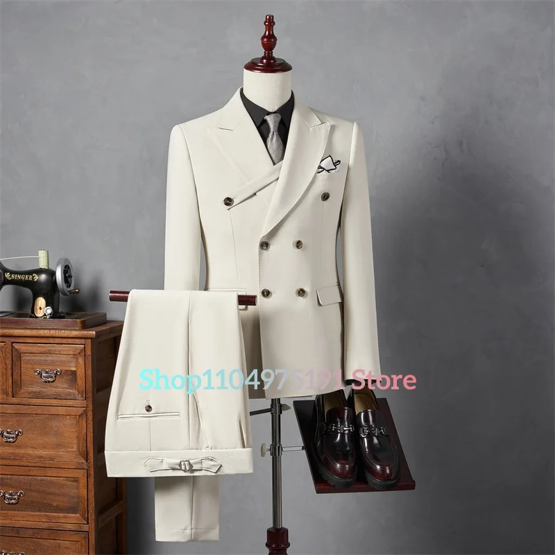 ชุดสูททรงเข้ารูปคุณภาพสูงแบบกระดุมสองแถว ชุดสูทลำลองสำหรับผู้ชายทันสมัย ชุดสูทผู้ชายแบบ 2 ชิ้น (เสื้อสูท+กางเกง) ชุดทักซิโด้สำหรับงานแต่งงาน