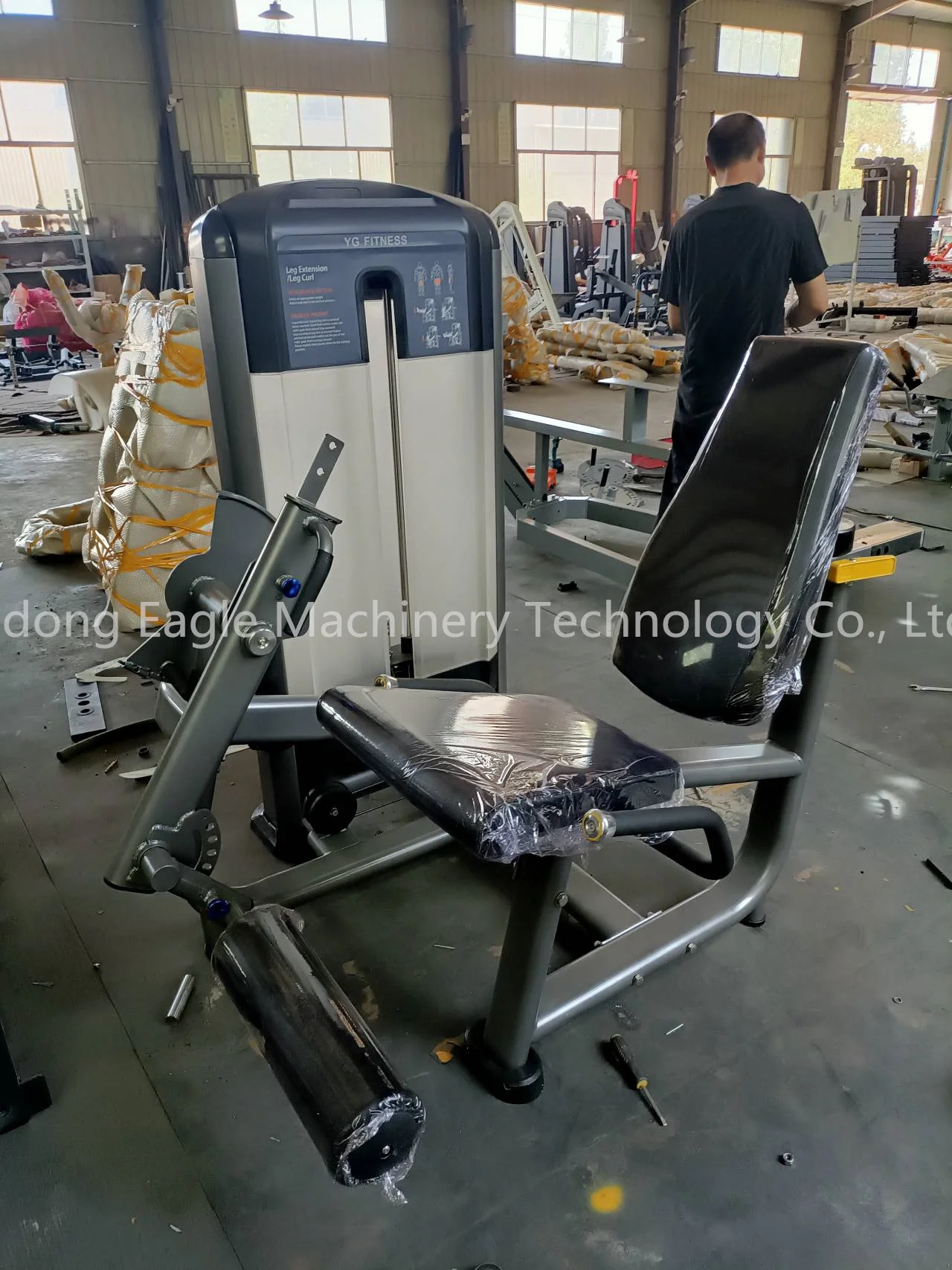 YG-6002 Dual Leg Extension and Prone  Leg Curl Leg Extension for Body Workout
