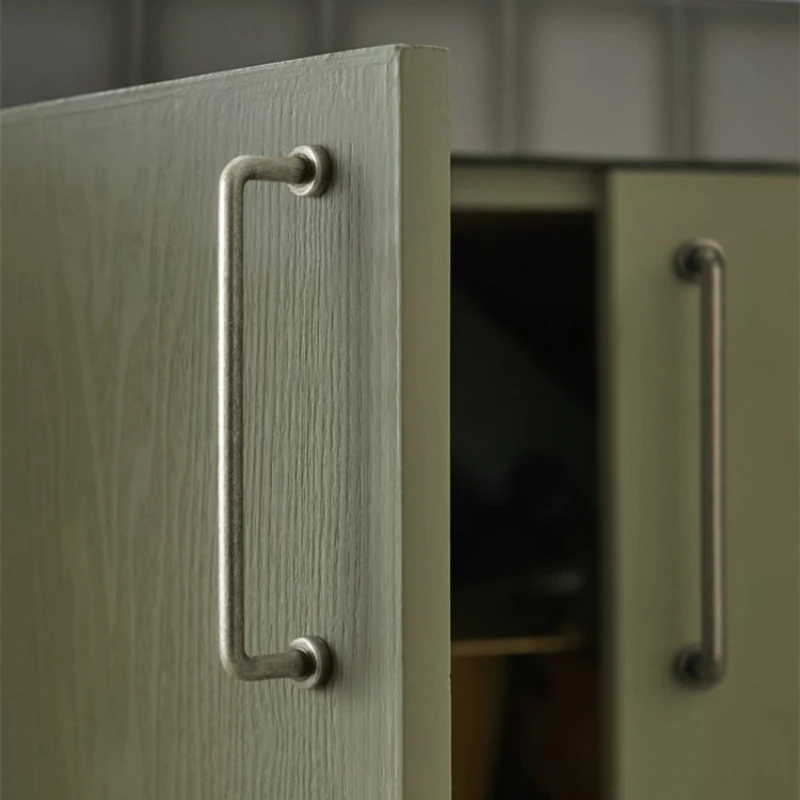Vintage Cabinet Door Handle – American-Style Furniture Hardware, Antique Bronze Drawer Knob for Wardrobes and Cupboards