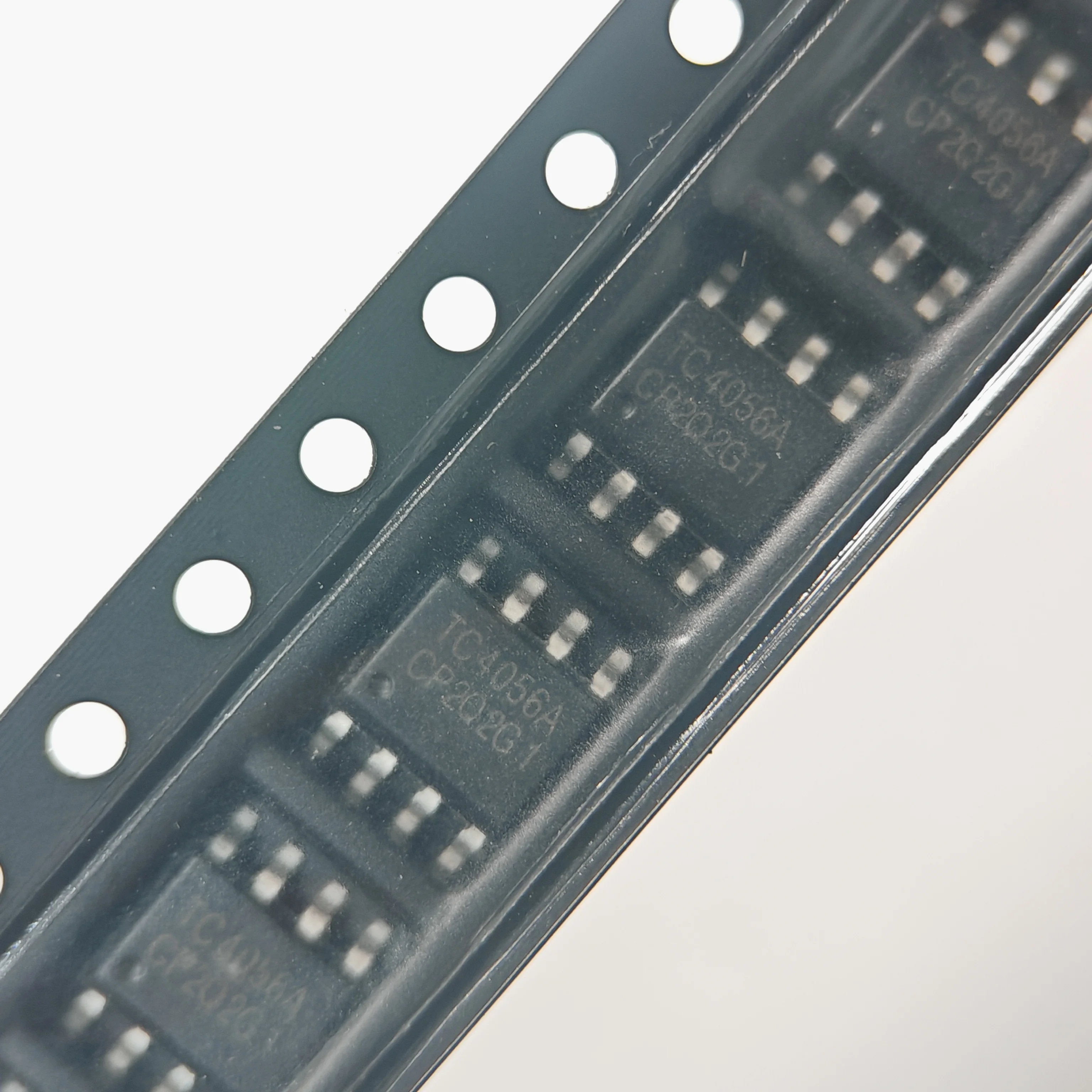 10Pcs 4056 LY4056 CL4056A YX4056C YX4056 CL4056 4056E 1A Linear Li-Ion Battery Charger chip SOP8
