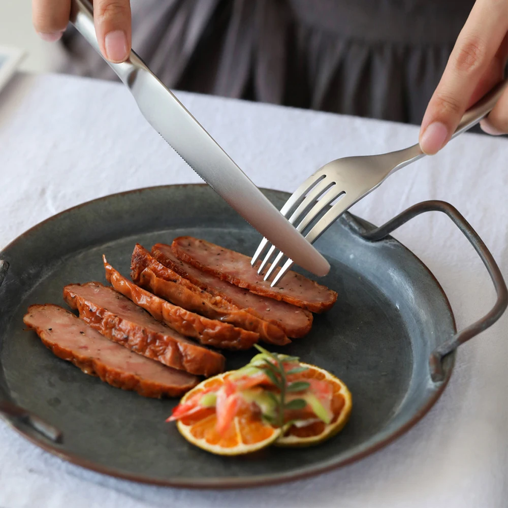 4pcs Luxury 304 Stainless Steel Flatware Retro Classical Matte Cutlery Fork Knife Spoon Tableware Dinnerware Set for Home Dinner