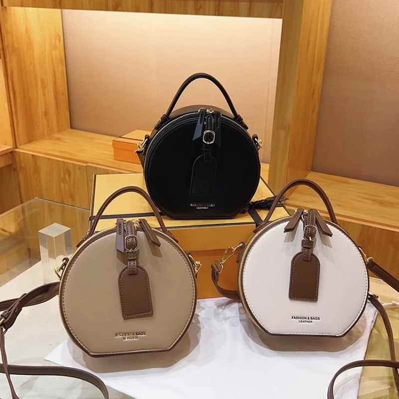 

Fashionable Women's Shoulder Bag Made Of Premium Leather Featuring Trendy Paris Neat Daily Style​