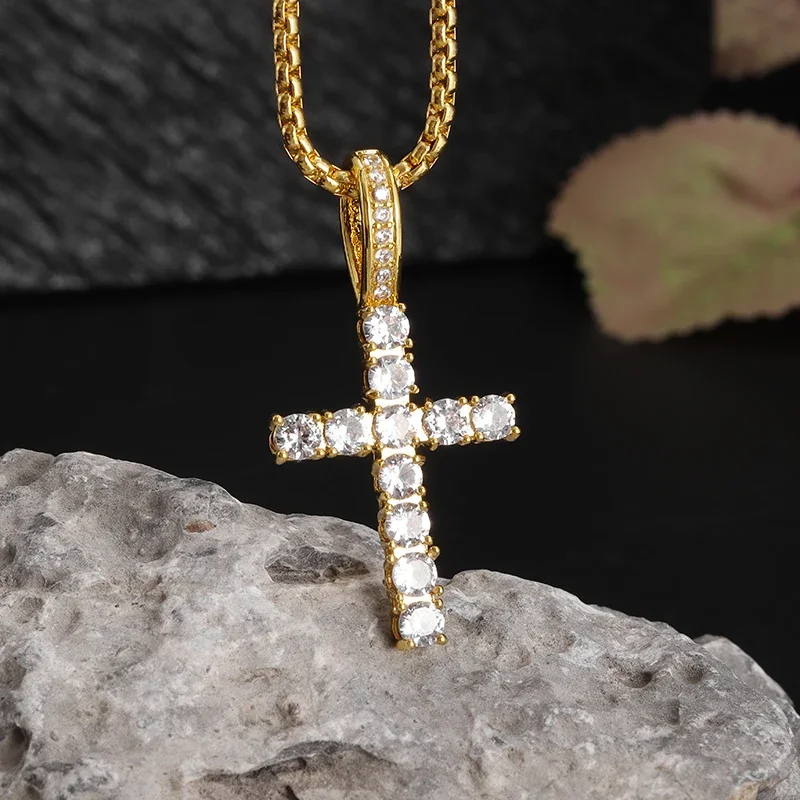 Exquisite Shiny Ice Out Zircon Cross Necklace Pendant Women's Catholic Prayer Jewelry Lucky Gift for Girls