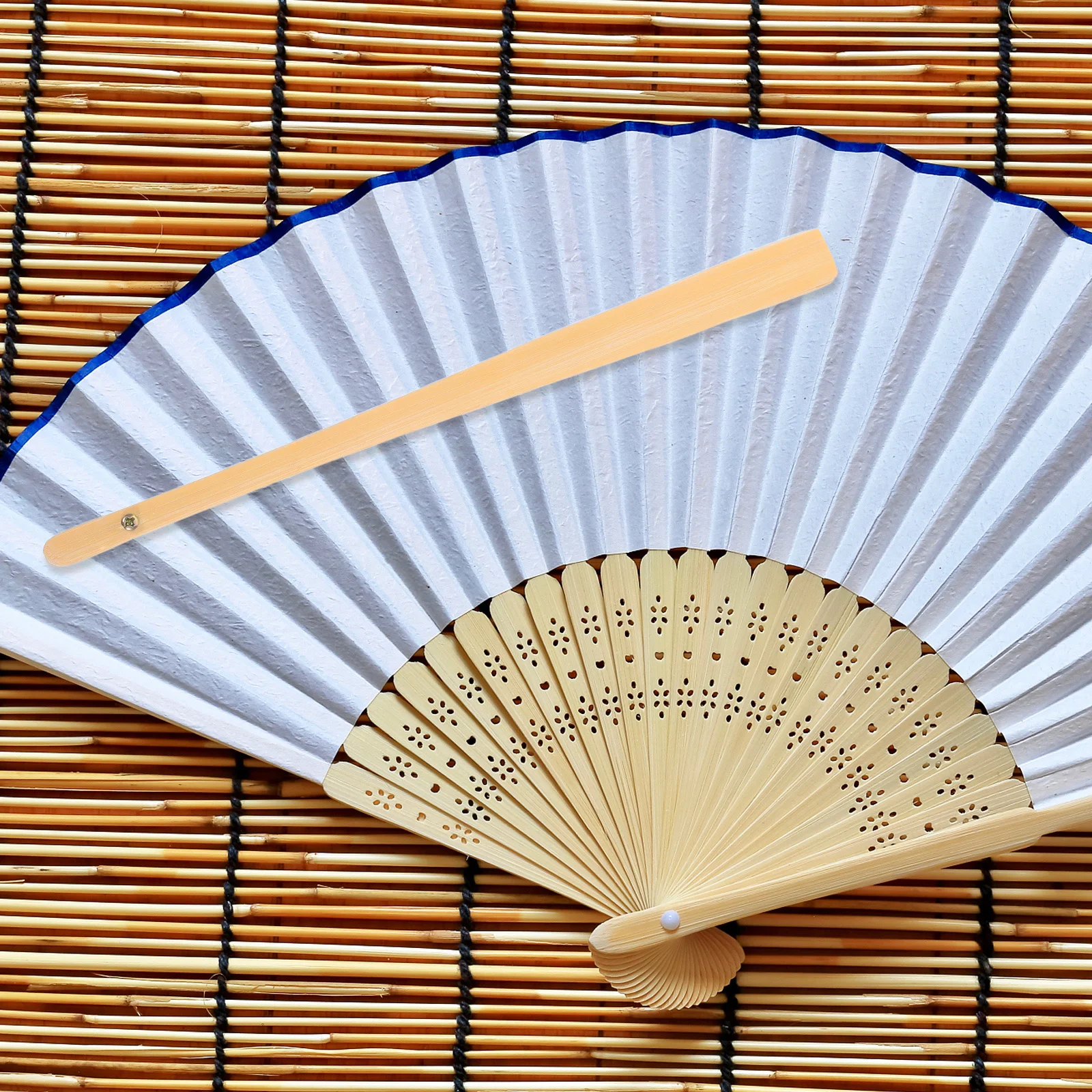 

2Pcs DIY Japanese Style Bamboo Fan Frame Foldable Handheld Fan Handle Replacement for Bride Craft and Daily Use