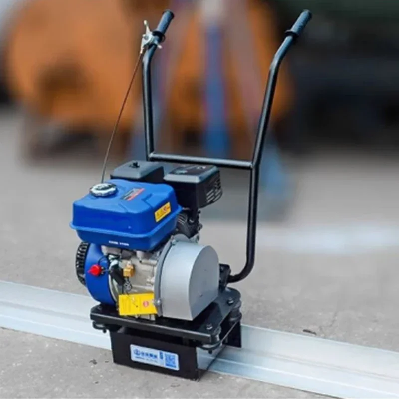 New Concrete Vibrating Ruler Gasoline Cement Road Leveling Machine 220v Electric Vibrating Ruler Vibrating Leveler Is Powerful