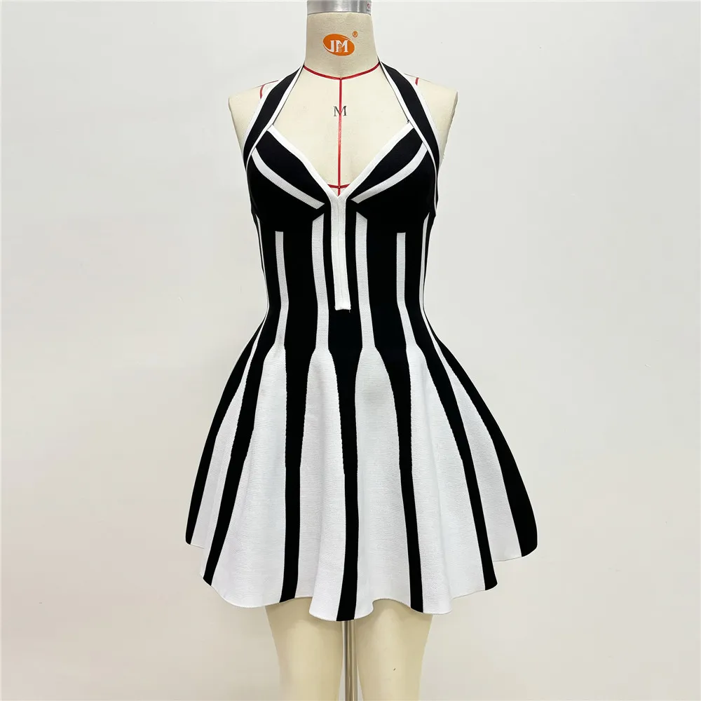 Jacquard Halter Short Dress Black White Vertical Stripes Sleeveless Hanging Neck Pleated Knit Mini Lengh Cocktail Party Dresses
