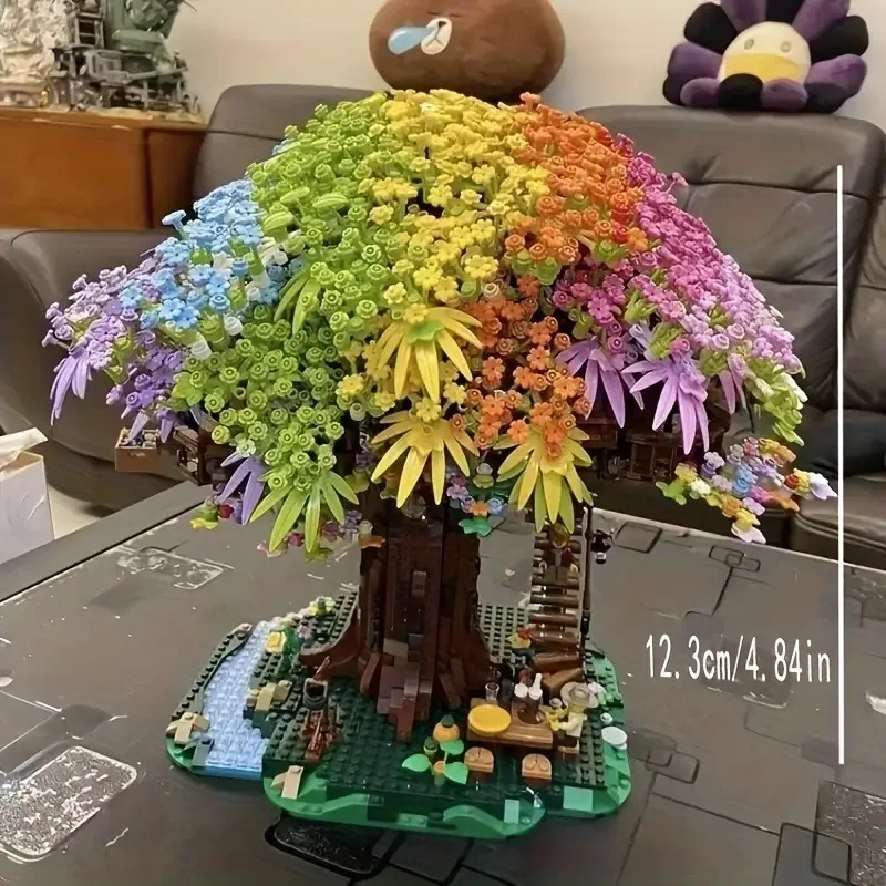 2030-teiliges Fantasy-Sakura-Baumhaus-Mini-Bausteine-Set – buntes kreatives Ausstellungsmodell mit hellen Blumen und grünen Blättern