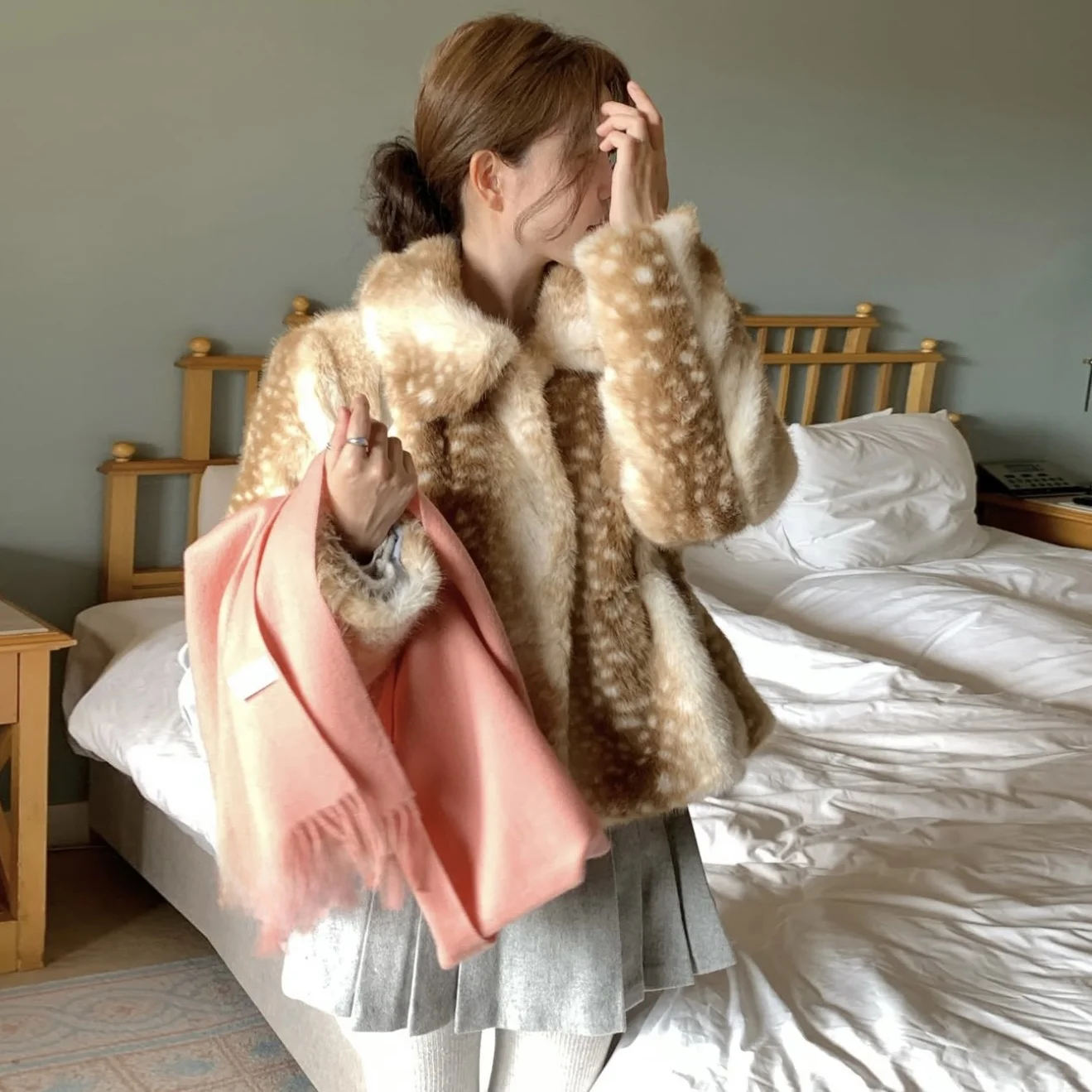 

Женская шикарная корейская шуба из искусственного меха (искусственная оленья шерсть) для осени и зимы, новинка, винтажный японский стиль, высококачественная кожа