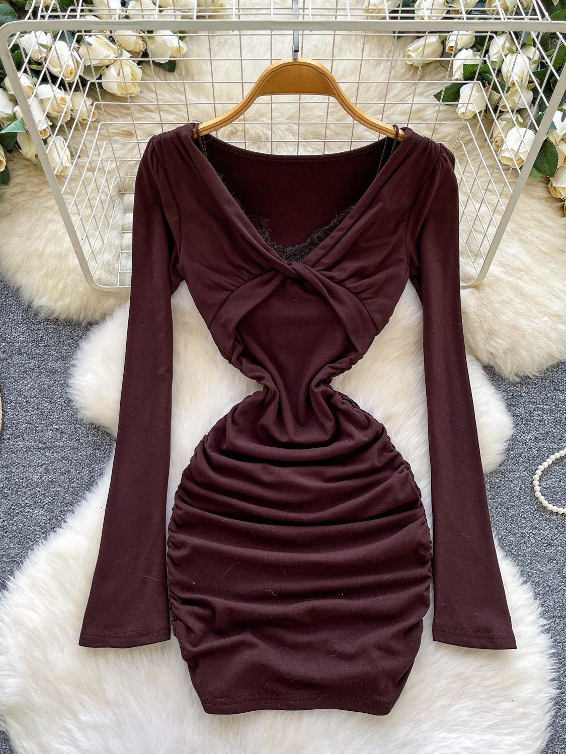 

Женская сексуальная кружевная плиссированная юбка с узлом и застежкой на талии Dr с высокой талией из полиэфирного волокна Long Sve V-ne A...