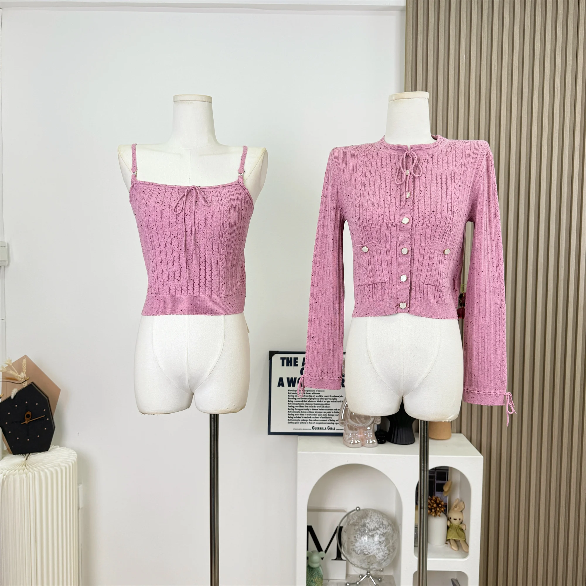 ニットカシミアブレンドニットカーディガン女性のシングルブレストデザイン秋ラウンドネック長袖セーターとタンクトップ F231