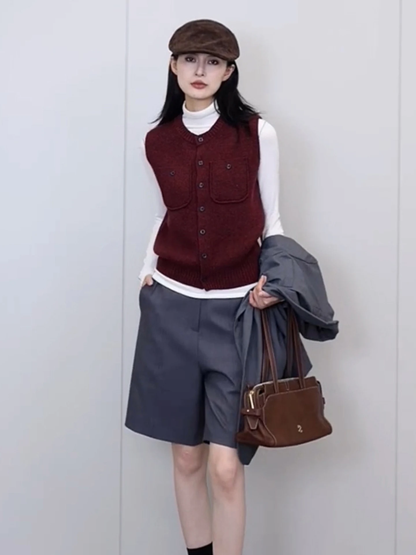 سترة نسائية محبوكة مريحة مستديرة Ne سترة تنحيف غير رسمية بطبقات للخريف النسخة الكورية قصيدة فن لين