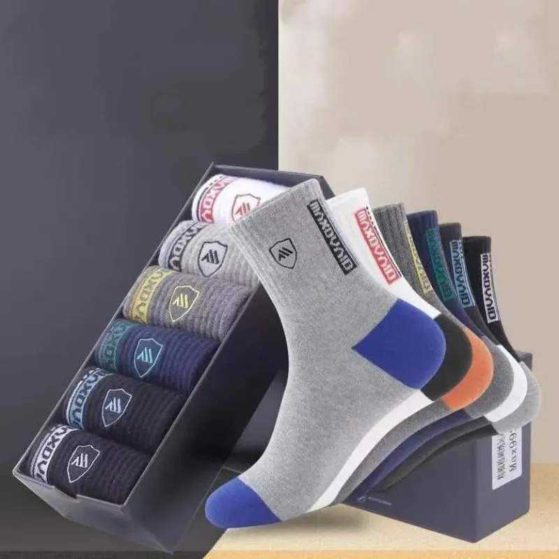 5 pairs Breathable Men's Basketball Crew Socks for Spring and Fall Sweat Absorption Deodorant Sports Stockings