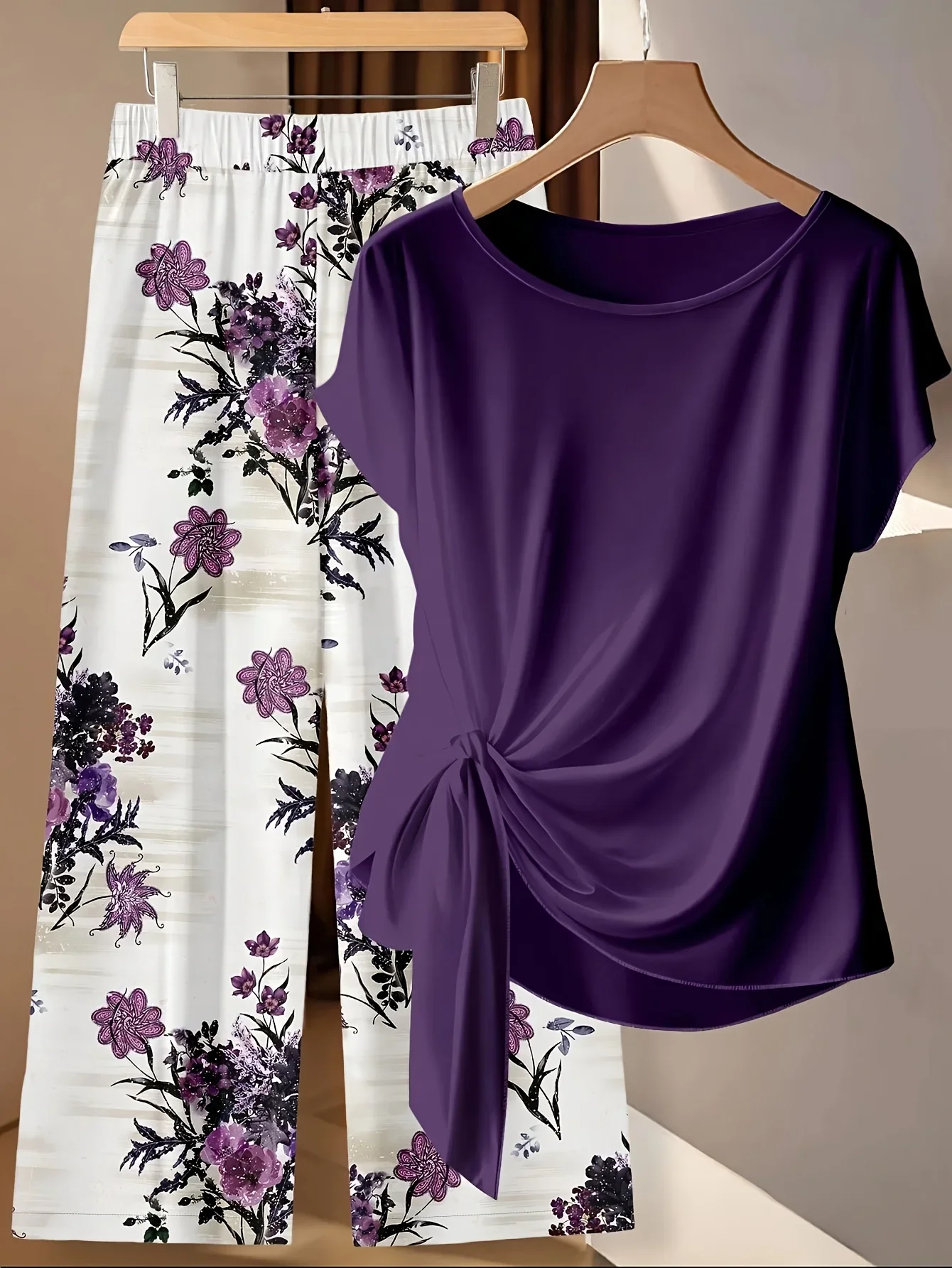 Women's purple floral contrasting color lace-up bow shirt and straight loose trousers two-piece set, casual women's short-sleeved top two-piece set, tops and shirts suitable for summer women's casual wear