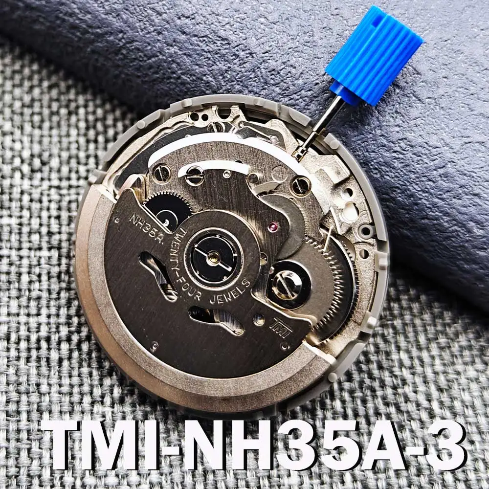 قطع غيار تجميع الساعات الميكانيكية الأصلية عالية الدقة 4R/NH35 باللون الأبيض بتقويم الساعة 3 أوتوماتيكية بالكامل