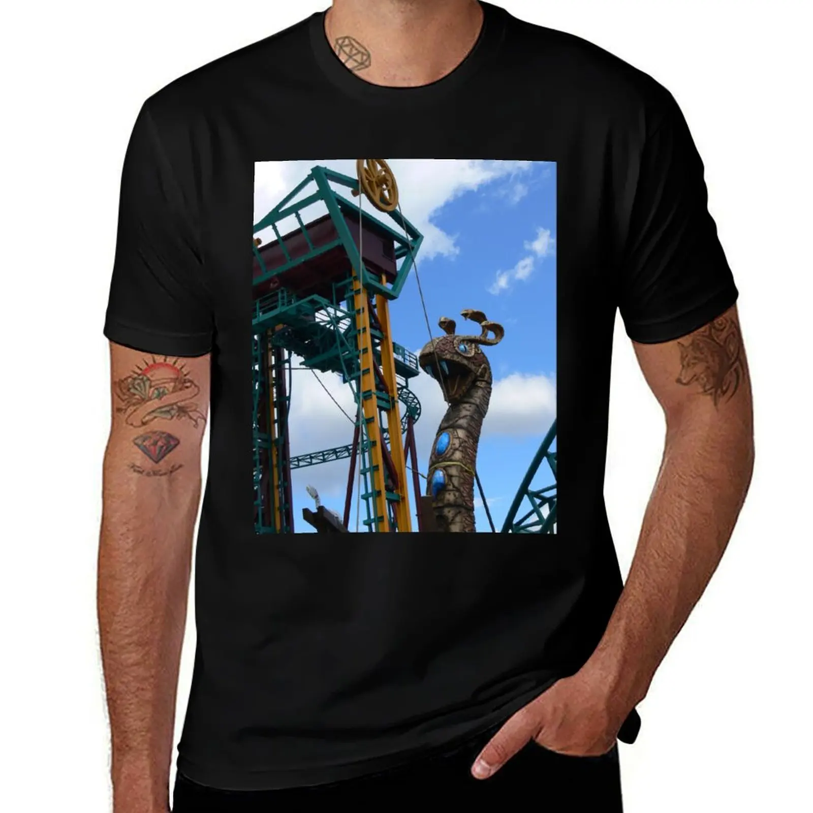 Cobra's Curse Roller Coaster Busch Gardens Tampa T-Shirt Large Size Soft Cotton T-Shirt
