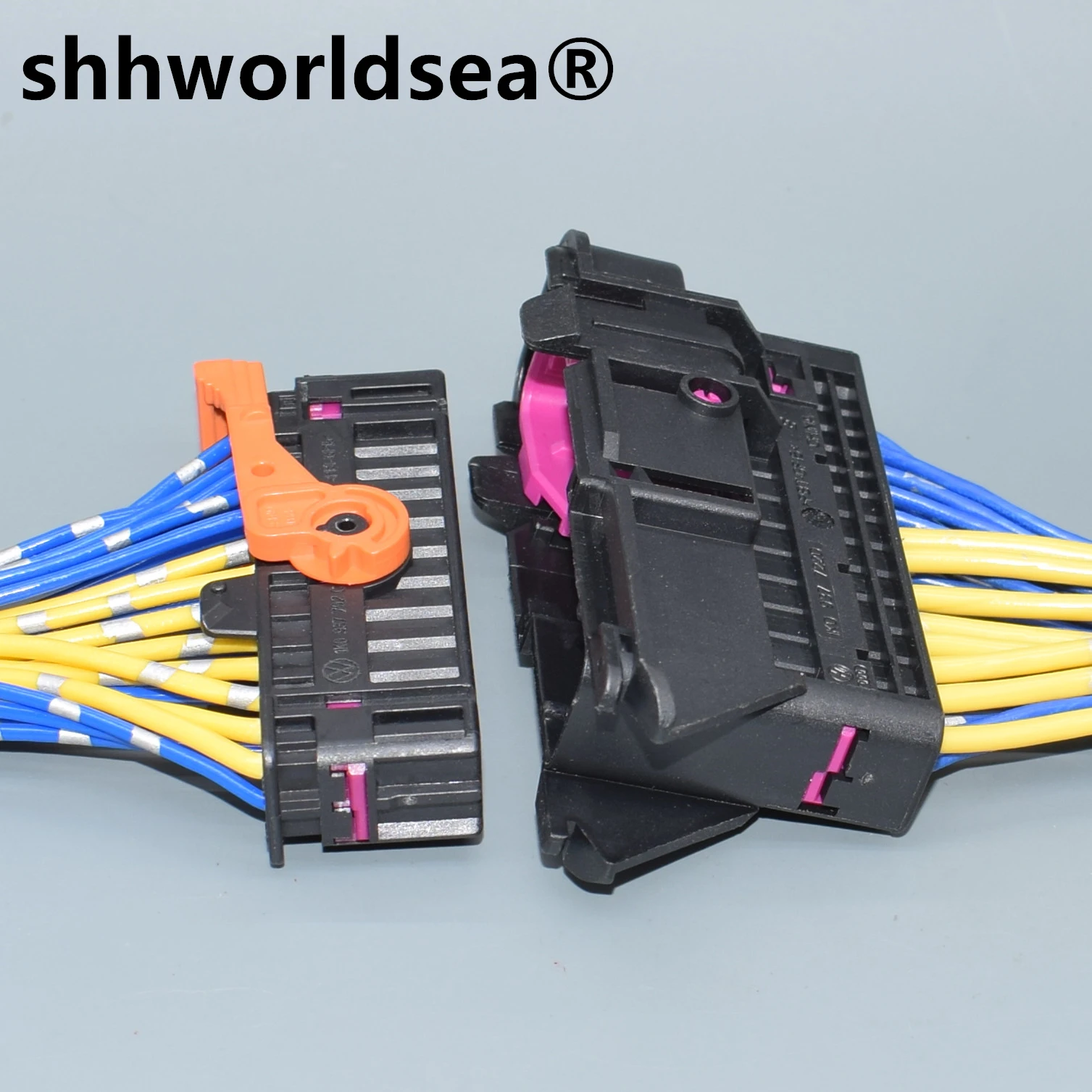 shhworldsea 28 pin female male Security Guard against theft defensive alarm Anti Theft connector 1K0937702C wire or without wire