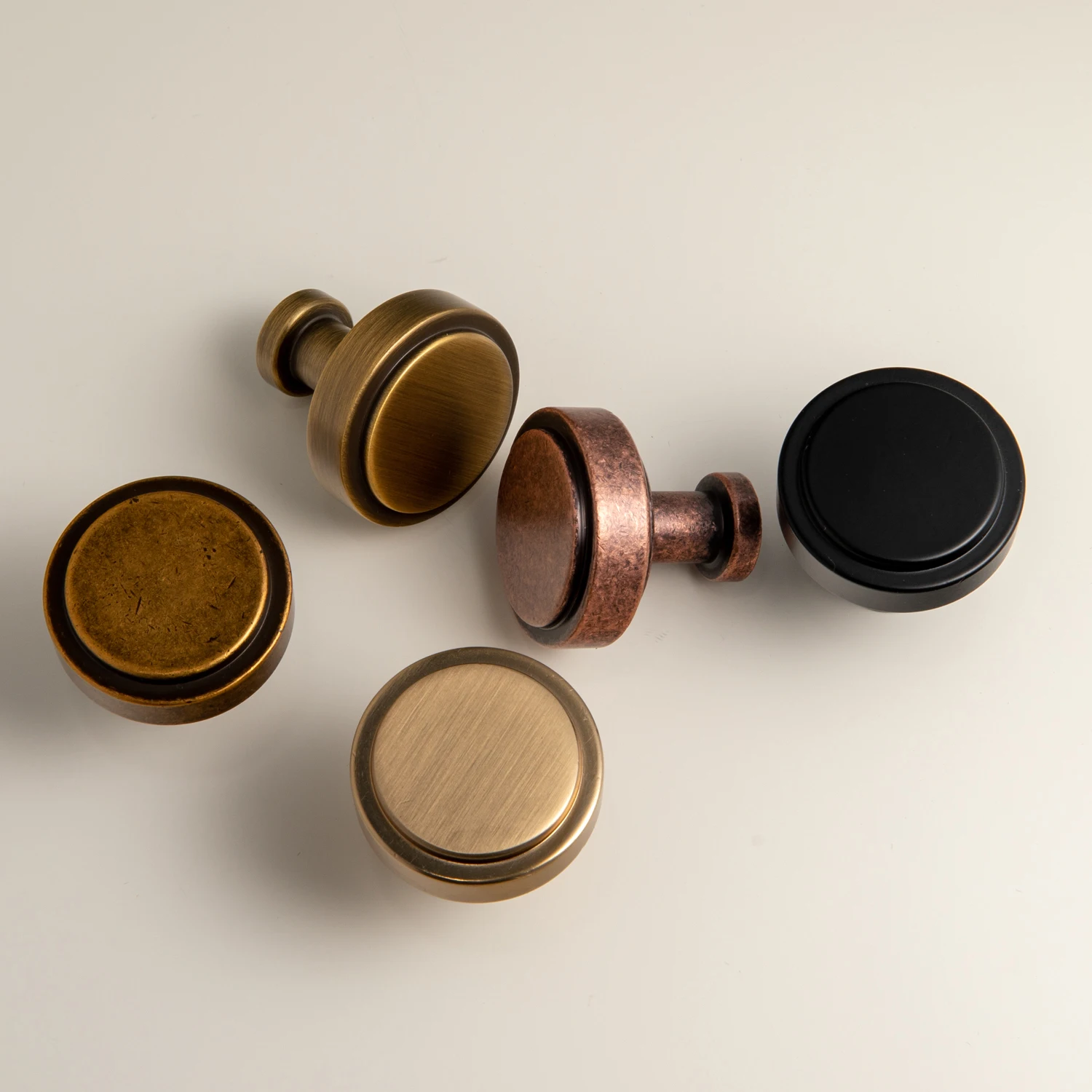 Miaokesen マルチパックノブ シンプルで多用途なレト - Furniture Hardware With Backplate のレビューと価格