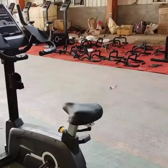 Commercial Speed Adjustable Upright Bike Factory Direct Supply Hot Sale Home Use Spinning Bikes