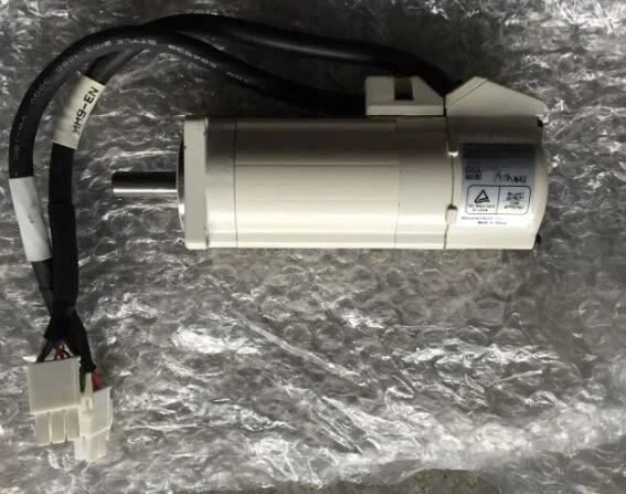 

Серводвигатель MSM8A1A2G, хорошо работает, 3 месяца гарантии, быстрая доставка