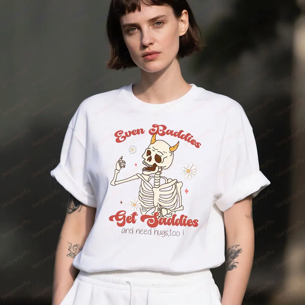 

Забавная футболка Even Baddies Get Sadie's Mental Health, модная забавная рубашка, толстовка с надписью «СДВГ», женская хлопковая рубашка с круглым вырезом и коротким рукавом