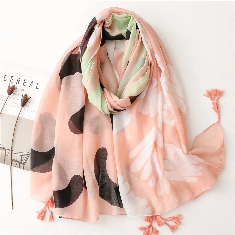 

2023 Spring Women Geometry Pattern Tassel Shawls Scarf Long Foulard Geometric Print Soft Wrap Hijab 2 Color Free Shipping