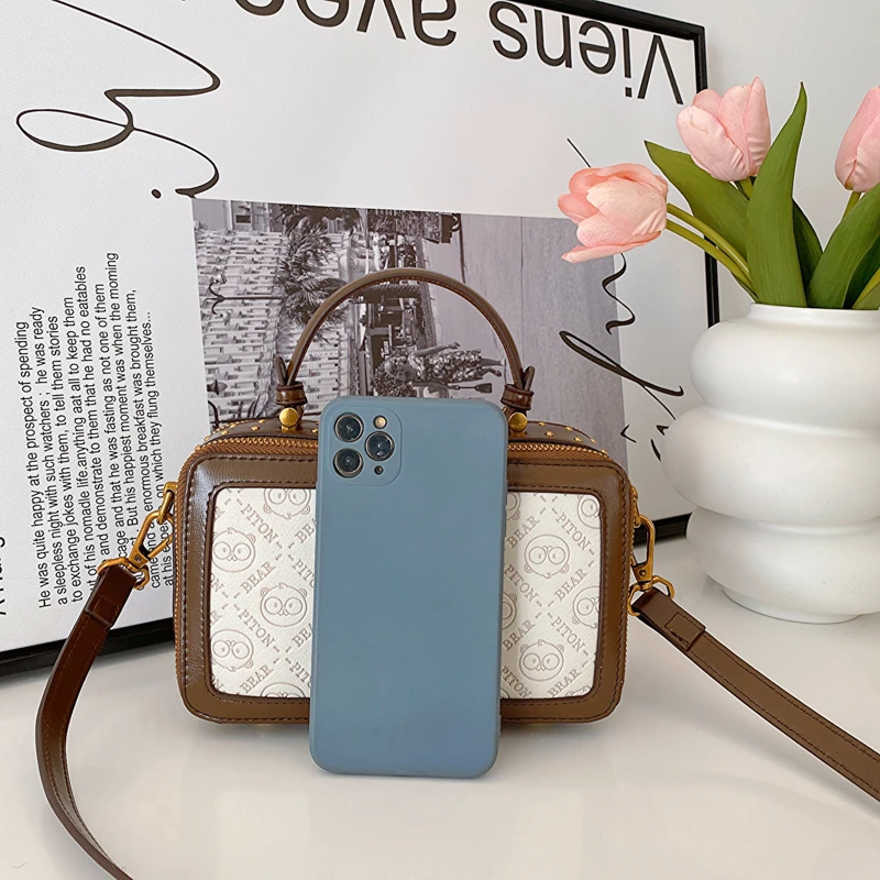 Rivet design Box Bags For Women Luxury retro female shoulder bag fashion Bear Flap crossbody bag Internet celebrity Girl purse