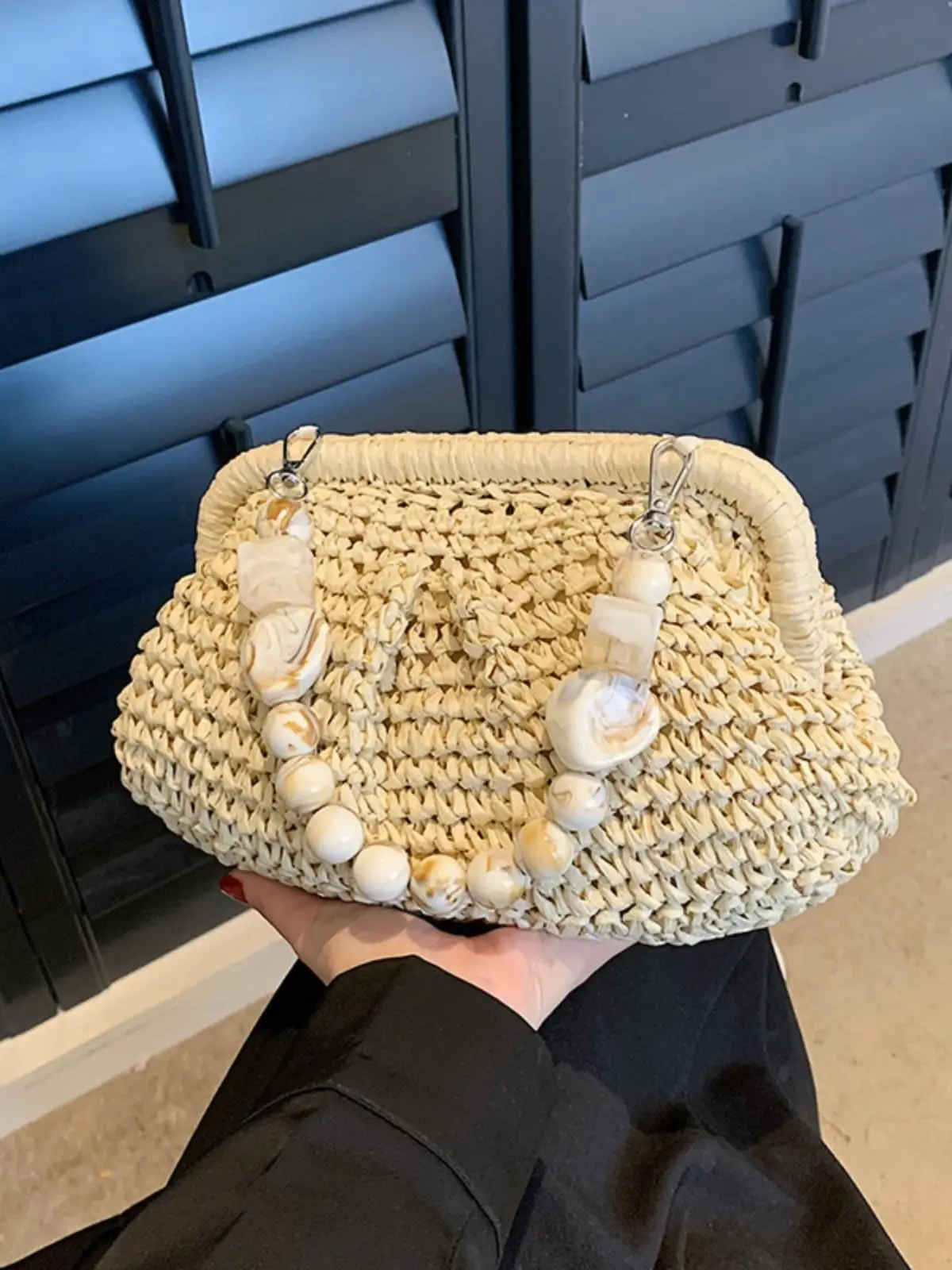 2023 Summer New Fashion Straw Woven Bag Stone Beaded Handbag Leisure Woven Hollow Out Women\'s Bag Beach Vacation Bag For Women