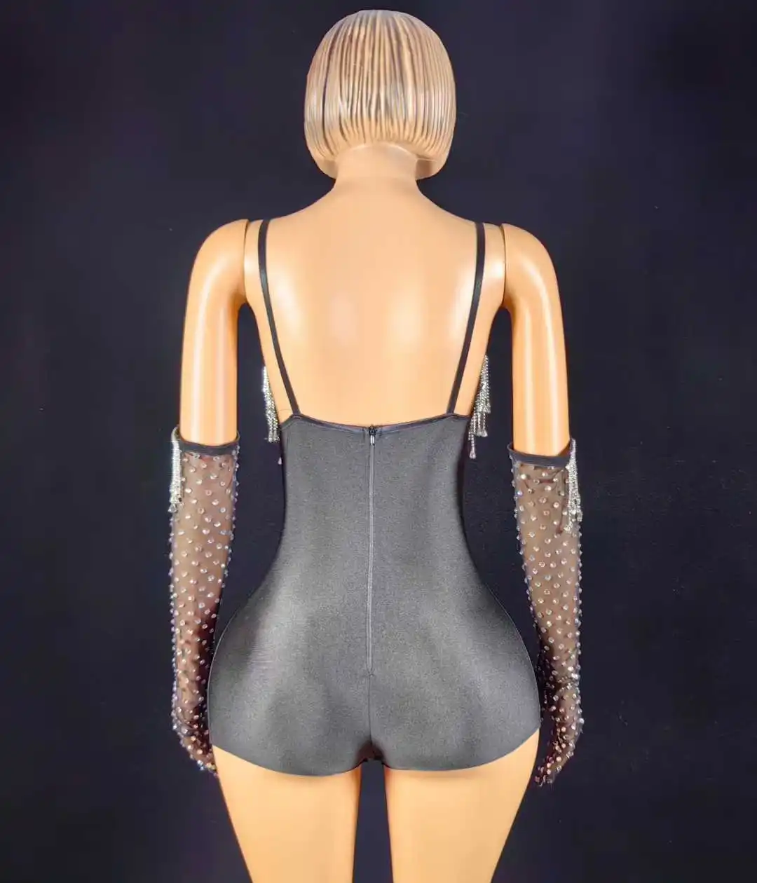 จั๊มพ์สูทสายเดี่ยวประดับพู่เซ็กซี่+ถุงมือ ชุดราตรีตาข่ายสำหรับงานพรอม งานเฉลิมฉลองวันเกิด ถ่ายภาพ โชว์บนเวที