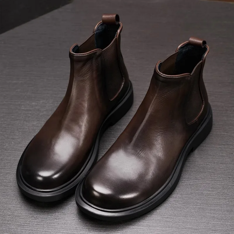 Motorcycle leather Chelsea boots men's autumn and winter fleece fashion flat retro middle gang youth trend leather shoes