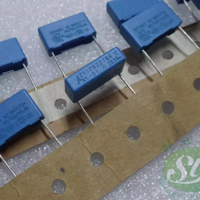 10pcs-100pcs EPCOS 0.1uf/305vAC 100nf u1 104 brand new 15MM thin film capacitor B32922C3104K