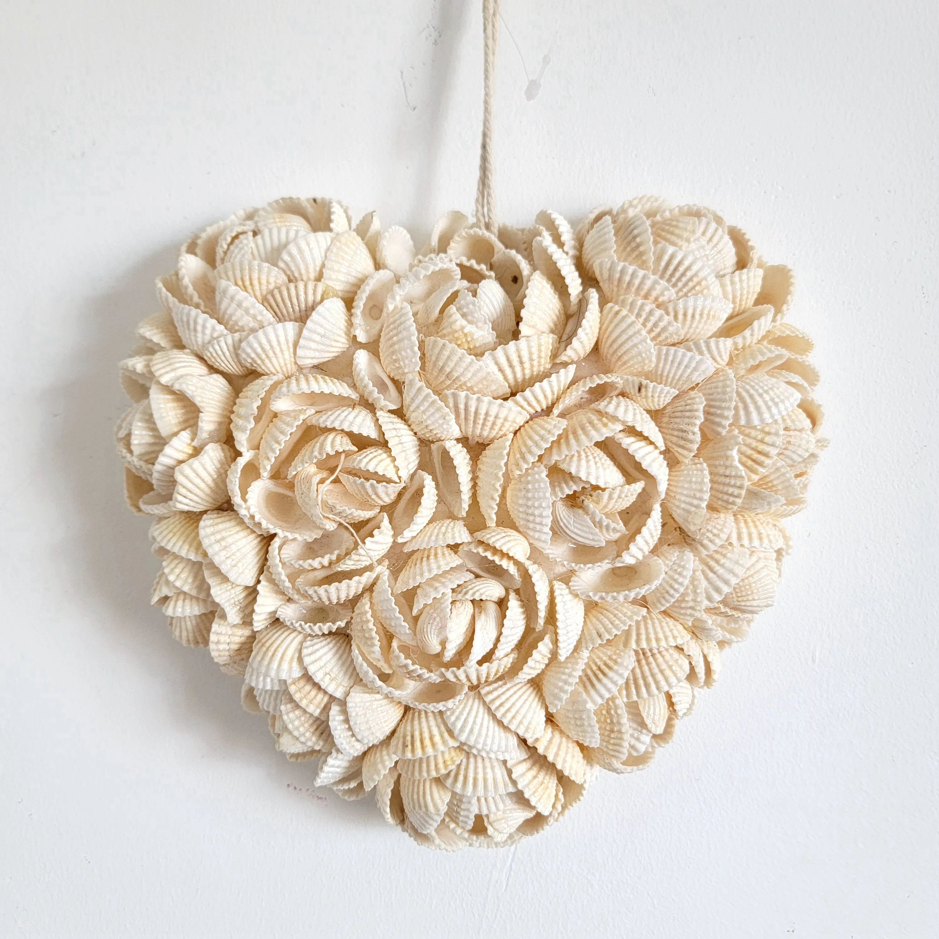 shell decoration-shells-HEART SHAPE HANGER