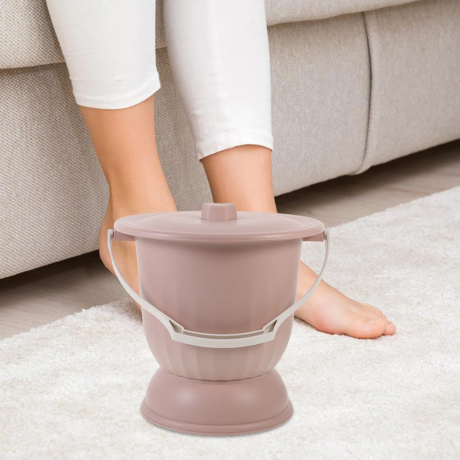 

Portable Chamber Pot Urine Bucket with Lid Heavy-Duty PP Material Non-Slip Bottom Odor-Proof for Elderly Pregnant Disabled Home
