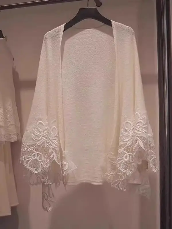 

Модный универсальный свободный кардиган для женщин: осенняя новинка, элегантная вязаная куртка с длинными рукавами и кружевными вставками в винтажном стиле