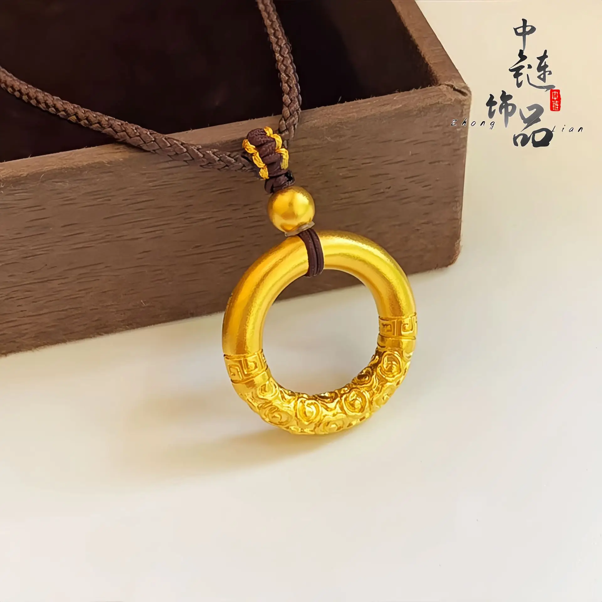 9999 gold Xiangyun Ruyi Golden Rope Ring Weaving Pendant Ancient Craft Jewelry Replica of Gold Peace Charm Live Broadcast
