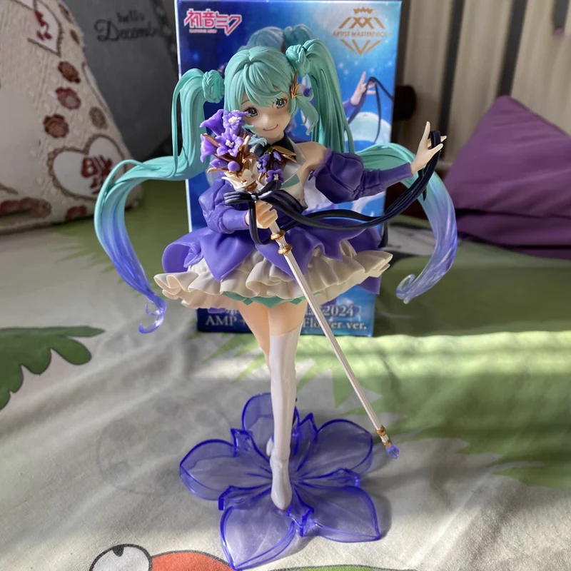 本タイトー初音ミクアンプアニメフィギュアアーティスト-2024-誕生日花アクションフィギュア模型玩具飾り誕生日ギフト
