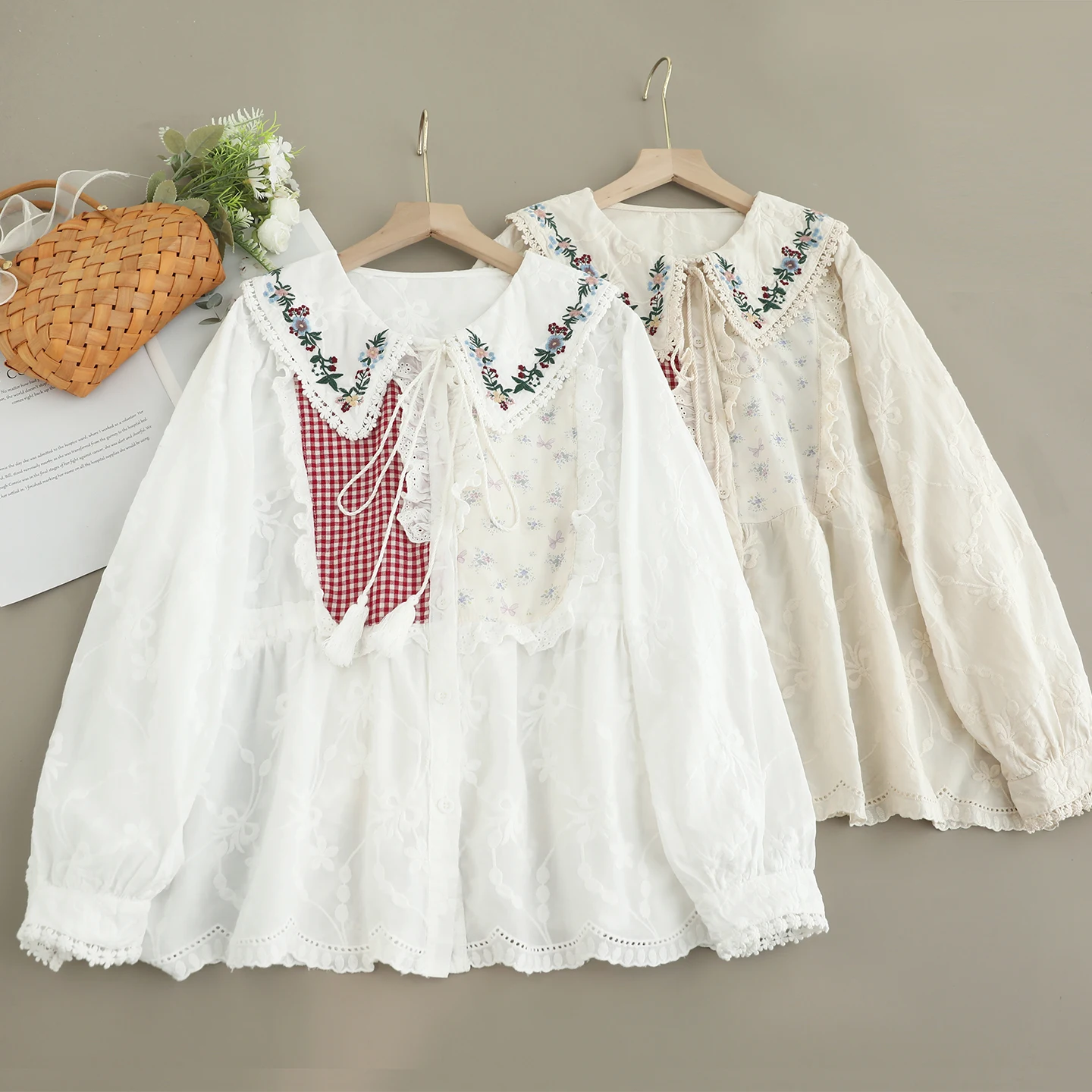 和菓子森ガール花柄刺繍チェック柄パッチワークコットンシャツ女性ピーターパンカラー長袖カジュアルルーズブルー