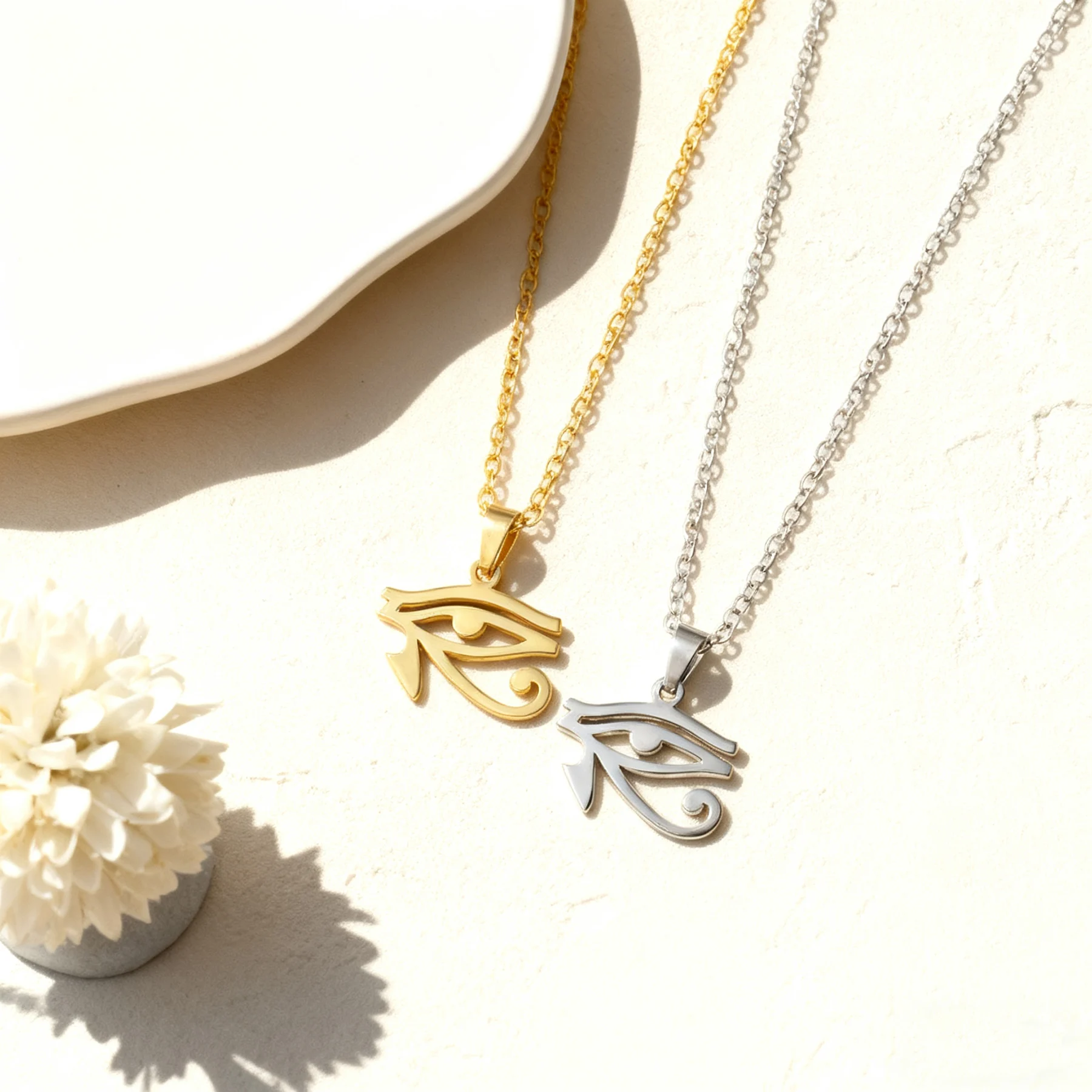 الكلاسيكية حورس العين رمز الفولاذ المقاوم للصدأ قلادة قلادة للرجال النساء الأساطير المصرية القديمة تعويذة الأزياء والمجوهرات هدية