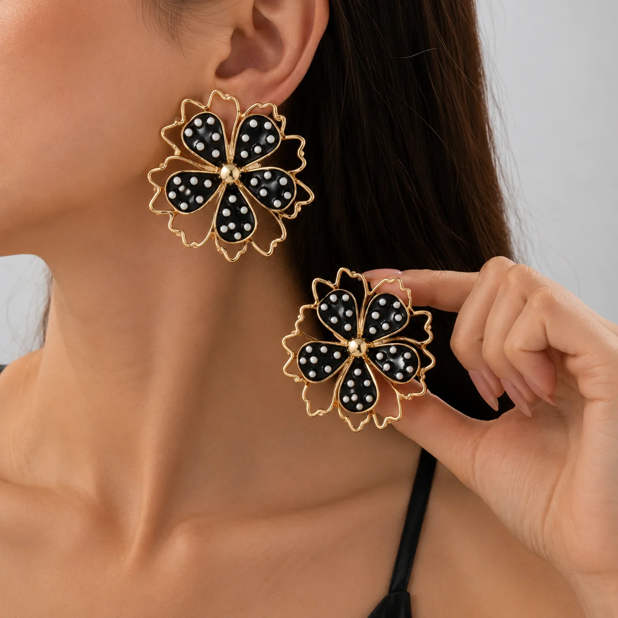 Retro Drip Oil Black White Polka Dot Flowers Stud Earrings for Women Double Layered Hollow Out Petal Design Trendy Party Jewelry