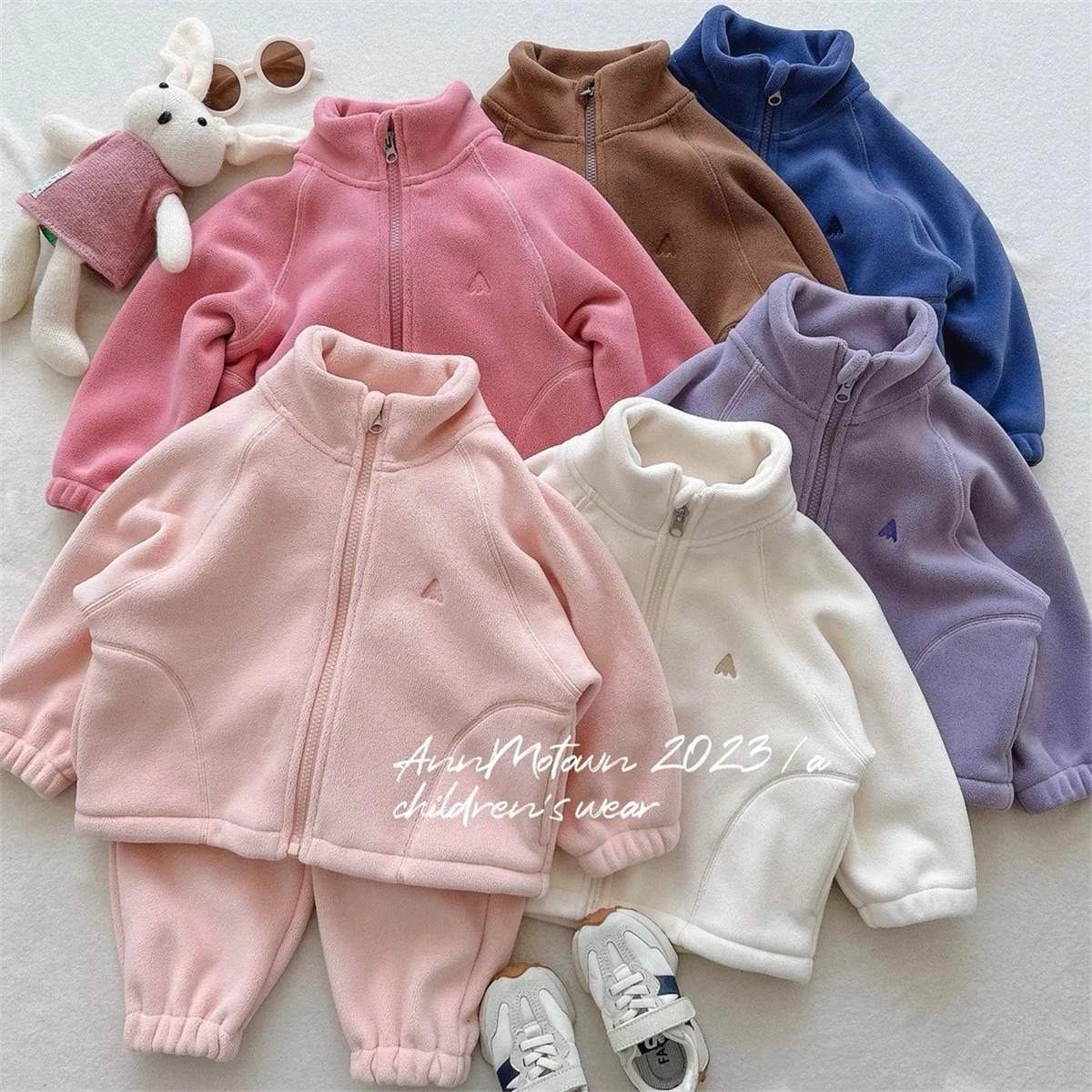 

Girls' suit fashion thickened solid color suit Autumn and winter 2024 new little girl fleece top children's fleece warm 2-7 year