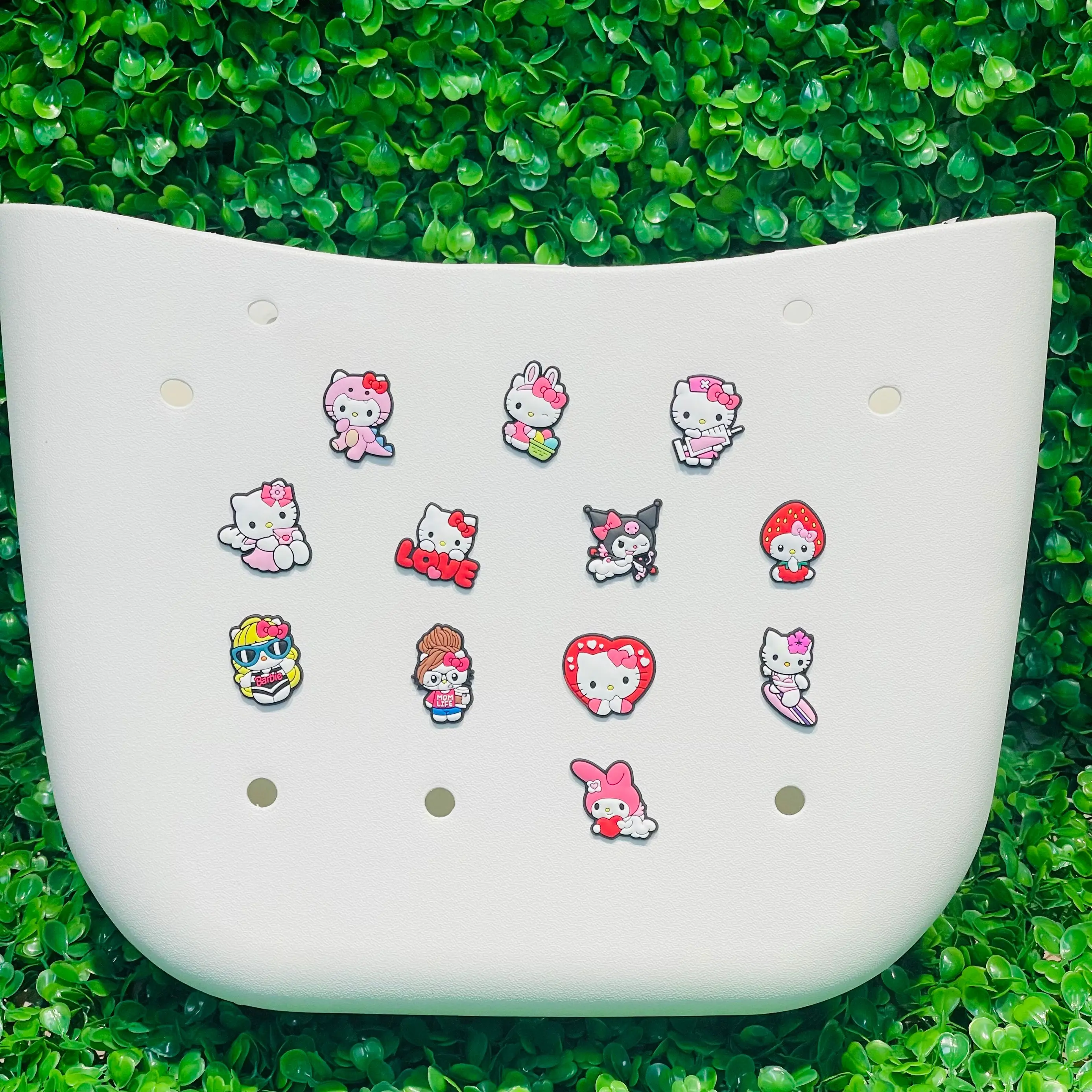 

Очаровательные подвески для обуви Kuromi Hello Kitty Miniso Sanrio, аксессуары для сабо с персонажами, подходят для детей, любимый подарок на день рождения