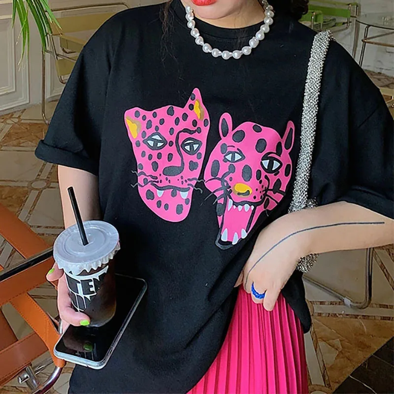 Pink Leopard Printing Graphic Tops Summer Kpop Women Street Fashion Black T Shirts Short Sleeve Loose Cotton Tops 90s Y2K