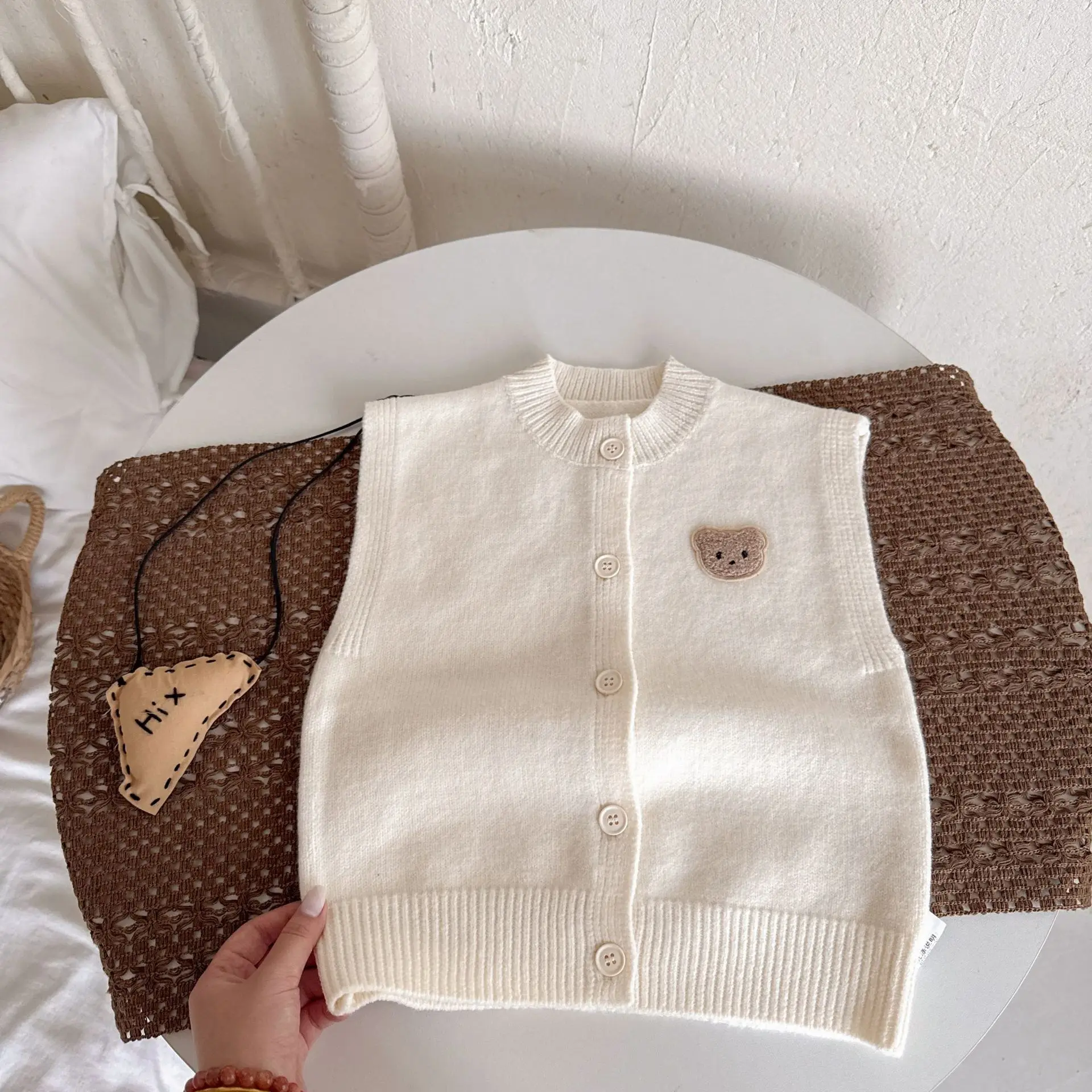 

Весенне-осенняя новая детская одежда для детей 0-3 лет, вязаный жилет с круглым вырезом, мягкий свитер-жилет